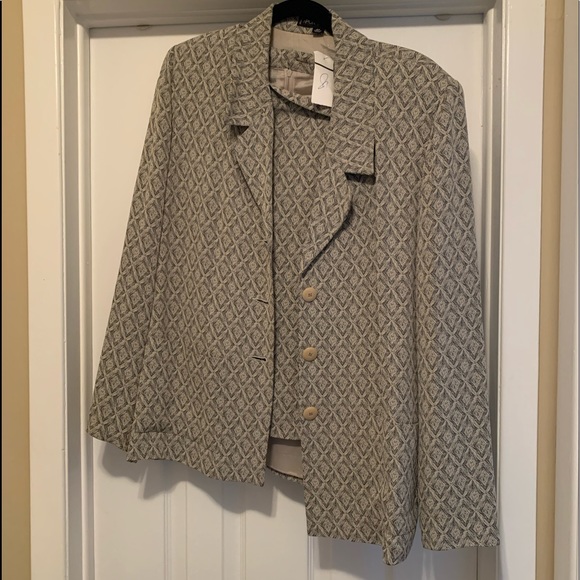 Nipon Boutique Two Piece Suit - Picture 1 of 8